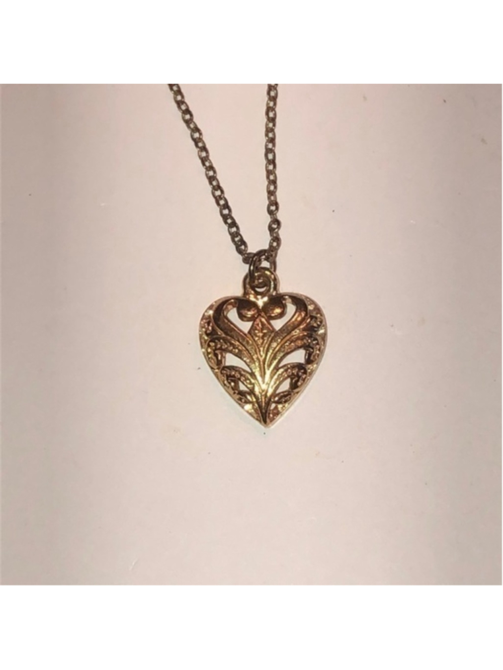 Vintage Gold Tone Heart Pendant Necklace